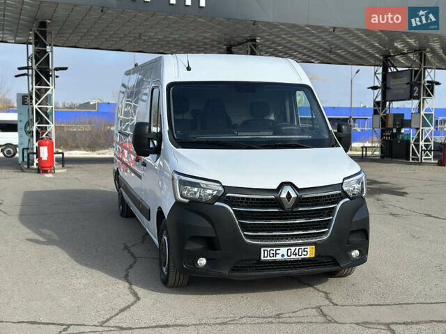 Белый Рено Мастер, объемом двигателя 2.3 л и пробегом 229 тыс. км за 19900 $, фото 1 на Automoto.ua