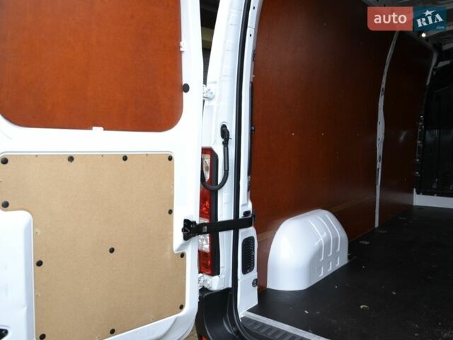 Белый Рено Мастер, объемом двигателя 2.3 л и пробегом 292 тыс. км за 19500 $, фото 21 на Automoto.ua