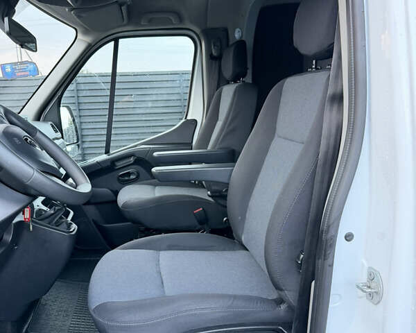 Белый Рено Мастер, объемом двигателя 2.3 л и пробегом 320 тыс. км за 24500 $, фото 27 на Automoto.ua