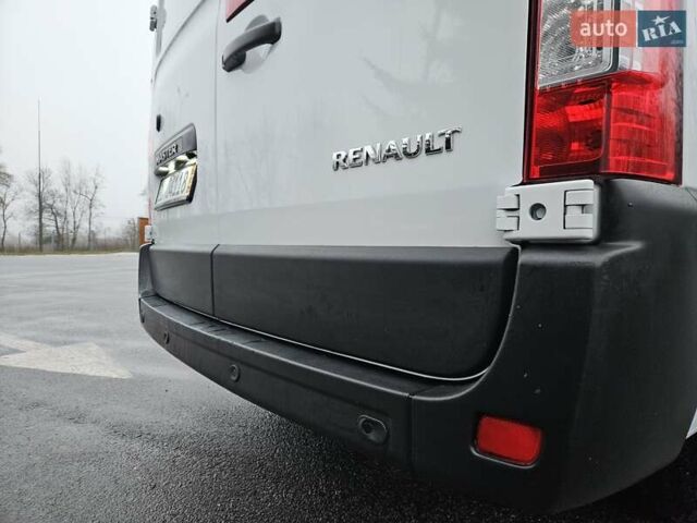 Білий Рено Мастєр, об'ємом двигуна 2.3 л та пробігом 217 тис. км за 18900 $, фото 28 на Automoto.ua