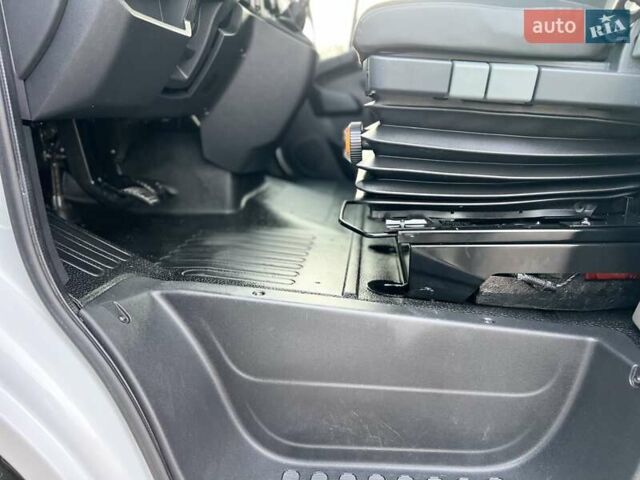 Белый Рено Мастер, объемом двигателя 2.3 л и пробегом 164 тыс. км за 19950 $, фото 29 на Automoto.ua