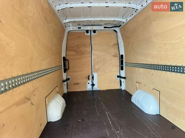 Білий Рено Мастєр, об'ємом двигуна 2.3 л та пробігом 132 тис. км за 24500 $, фото 46 на Automoto.ua