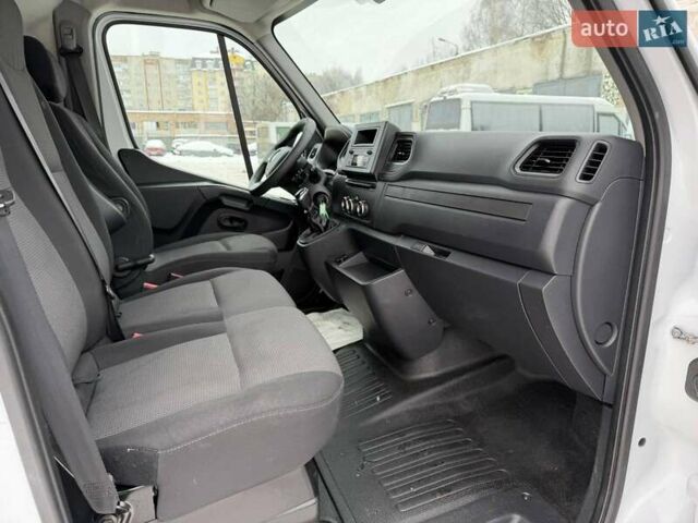Белый Рено Мастер, объемом двигателя 2.3 л и пробегом 130 тыс. км за 21300 $, фото 32 на Automoto.ua