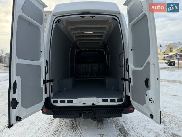 Белый Рено Мастер, объемом двигателя 2.3 л и пробегом 189 тыс. км за 28300 $, фото 32 на Automoto.ua