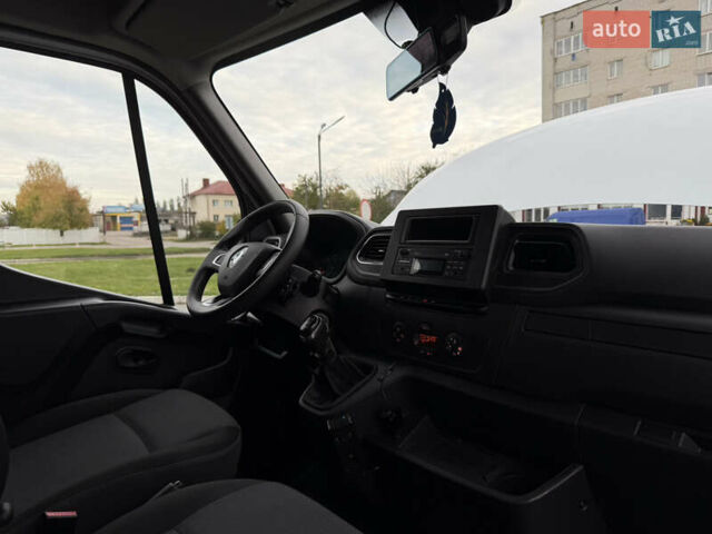 Рено Мастєр 2021 у Дубно на Automoto.ua Білий Рено Мастєр, об'ємом двигуна 2.3 л та пробігом 282 тис. км за 27300 $, фото 34 на Automoto.ua
