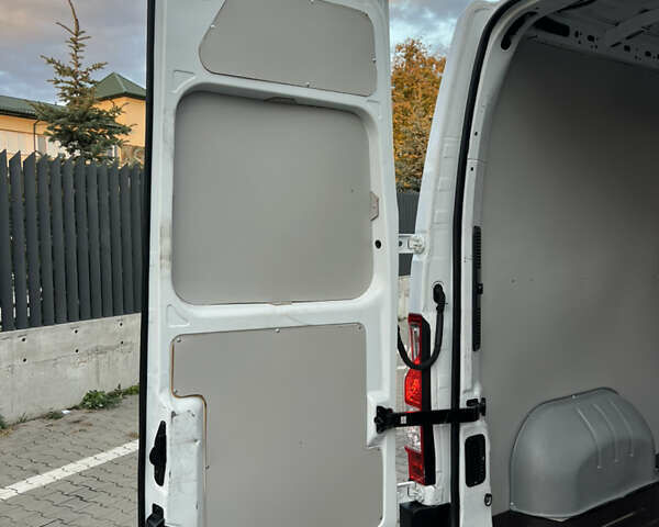 Білий Рено Мастєр, об'ємом двигуна 2.3 л та пробігом 189 тис. км за 18555 $, фото 38 на Automoto.ua