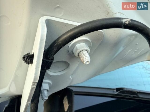 Белый Рено Мастер, объемом двигателя 2.3 л и пробегом 216 тыс. км за 21999 $, фото 71 на Automoto.ua