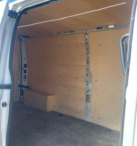 Белый Рено Мастер, объемом двигателя 2.3 л и пробегом 111 тыс. км за 22500 $, фото 10 на Automoto.ua