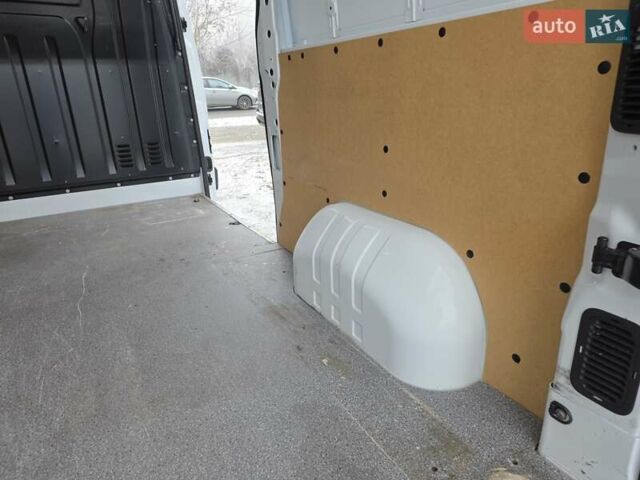 Білий Рено Мастєр, об'ємом двигуна 2.3 л та пробігом 181 тис. км за 20000 $, фото 35 на Automoto.ua