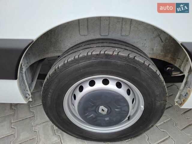 Білий Рено Мастєр, об'ємом двигуна 2.3 л та пробігом 240 тис. км за 18456 $, фото 29 на Automoto.ua