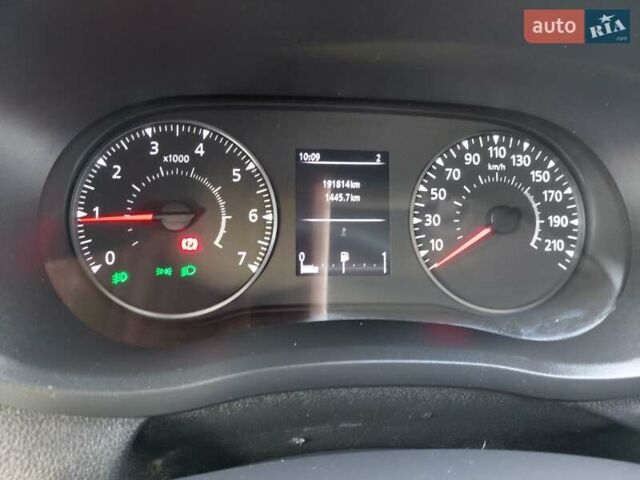 Белый Рено Мастер, объемом двигателя 2.3 л и пробегом 192 тыс. км за 18400 $, фото 50 на Automoto.ua