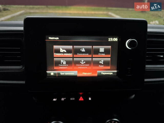 Белый Рено Мастер, объемом двигателя 2.3 л и пробегом 66 тыс. км за 25800 $, фото 44 на Automoto.ua