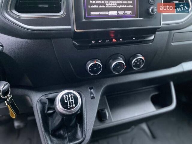 Білий Рено Мастєр, об'ємом двигуна 2.3 л та пробігом 138 тис. км за 18850 $, фото 45 на Automoto.ua