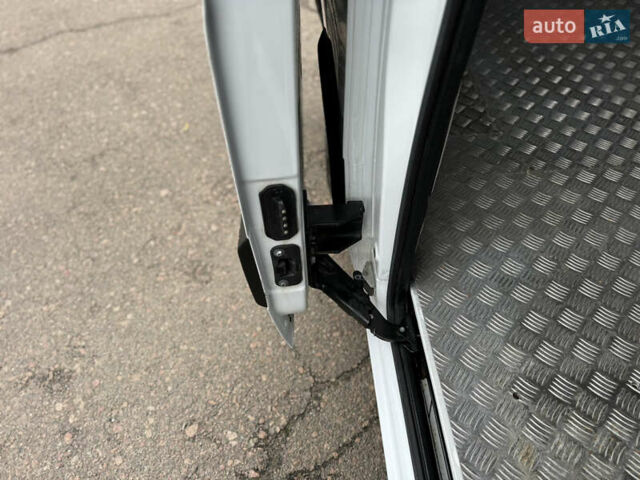 Білий Рено Мастєр, об'ємом двигуна 2.3 л та пробігом 267 тис. км за 21500 $, фото 36 на Automoto.ua