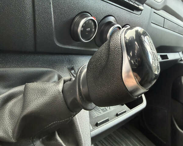 Белый Рено Мастер, объемом двигателя 2.3 л и пробегом 260 тыс. км за 25300 $, фото 37 на Automoto.ua