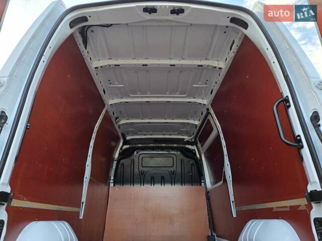 Белый Рено Мастер, объемом двигателя 2.3 л и пробегом 179 тыс. км за 18900 $, фото 29 на Automoto.ua