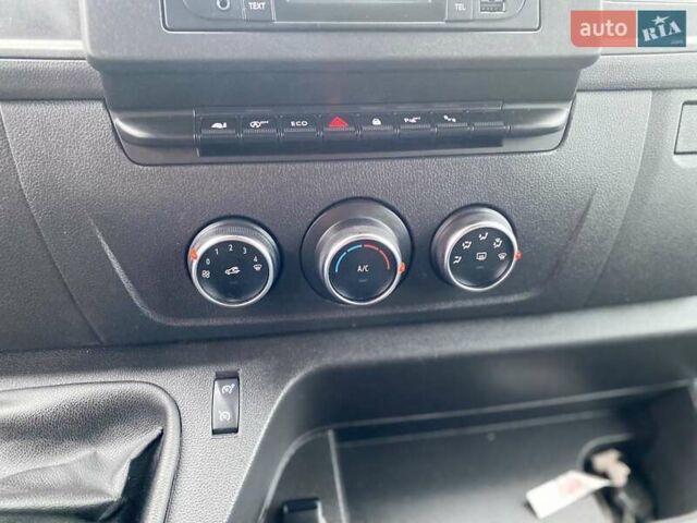 Білий Рено Мастєр, об'ємом двигуна 2.3 л та пробігом 168 тис. км за 18350 $, фото 45 на Automoto.ua