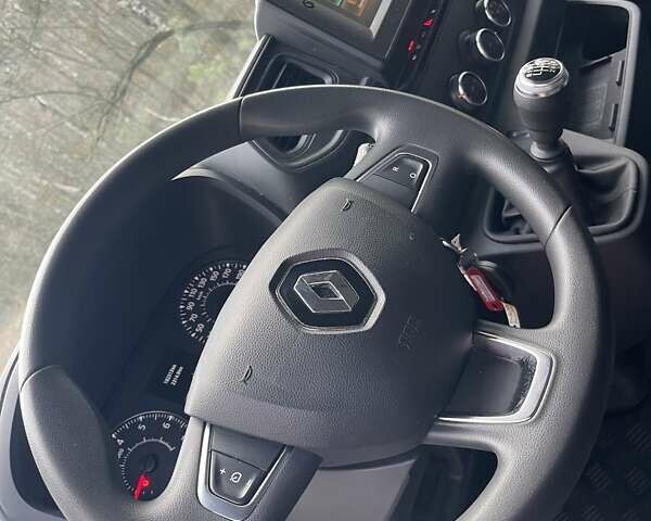 Белый Рено Мастер, объемом двигателя 2.3 л и пробегом 180 тыс. км за 22000 $, фото 27 на Automoto.ua