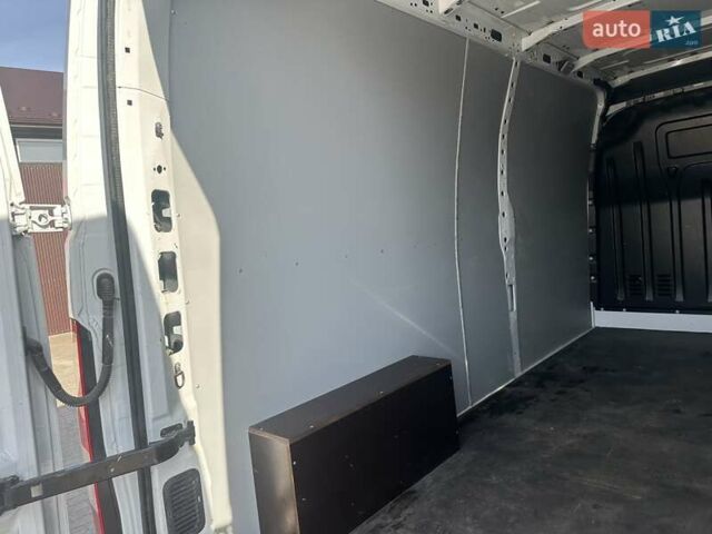 Білий Рено Мастєр, об'ємом двигуна 2.3 л та пробігом 187 тис. км за 21800 $, фото 27 на Automoto.ua