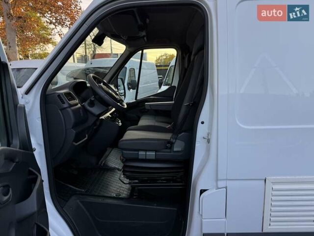 Білий Рено Мастєр, об'ємом двигуна 2.3 л та пробігом 205 тис. км за 20500 $, фото 12 на Automoto.ua