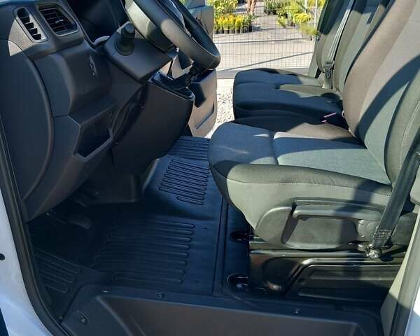 Белый Рено Мастер, объемом двигателя 2.3 л и пробегом 197 тыс. км за 20900 $, фото 20 на Automoto.ua