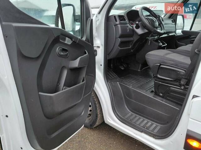 Белый Рено Мастер, объемом двигателя 2.3 л и пробегом 216 тыс. км за 20000 $, фото 65 на Automoto.ua