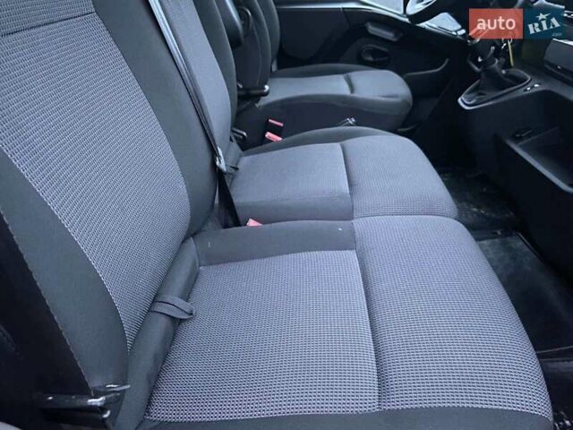 Білий Рено Мастєр, об'ємом двигуна 2.3 л та пробігом 181 тис. км за 21897 $, фото 44 на Automoto.ua