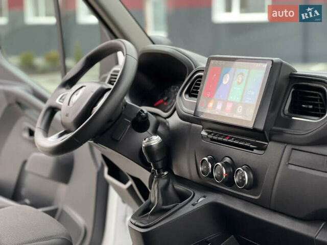 Белый Рено Мастер, объемом двигателя 2.3 л и пробегом 233 тыс. км за 17900 $, фото 108 на Automoto.ua