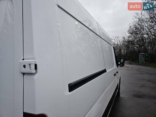Белый Рено Мастер, объемом двигателя 2.3 л и пробегом 184 тыс. км за 18300 $, фото 27 на Automoto.ua