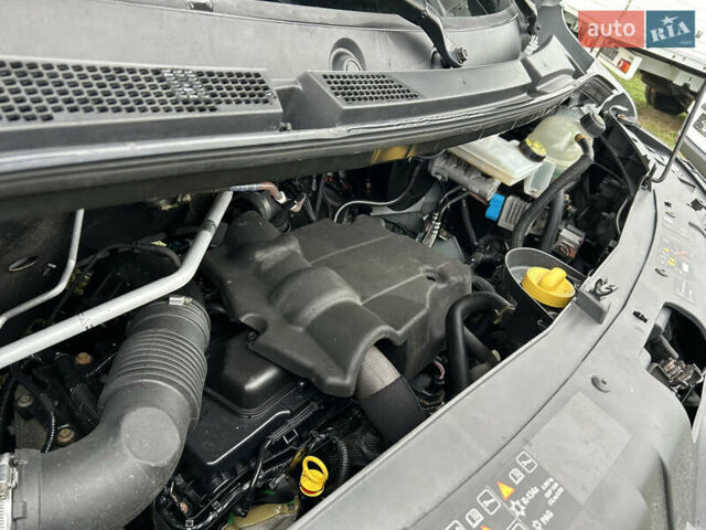 Білий Рено Мастєр, об'ємом двигуна 2.3 л та пробігом 169 тис. км за 18400 $, фото 52 на Automoto.ua