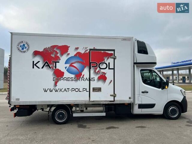 Белый Рено Мастер, объемом двигателя 2.3 л и пробегом 293 тыс. км за 24999 $, фото 20 на Automoto.ua