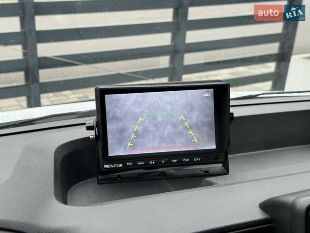 Белый Рено Мастер, объемом двигателя 2.3 л и пробегом 230 тыс. км за 20500 $, фото 21 на Automoto.ua