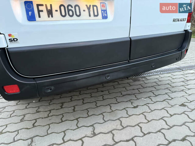 Белый Рено Мастер, объемом двигателя 0 л и пробегом 252 тыс. км за 18800 $, фото 15 на Automoto.ua