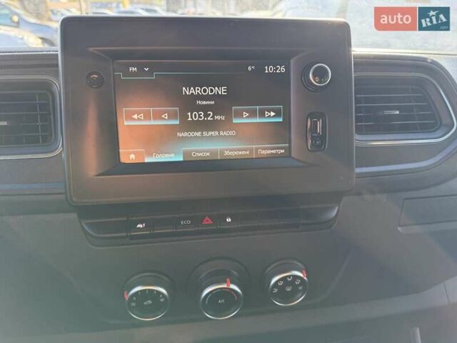 Белый Рено Мастер, объемом двигателя 2.3 л и пробегом 250 тыс. км за 19999 $, фото 25 на Automoto.ua