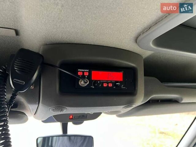 Белый Рено Мастер, объемом двигателя 2.3 л и пробегом 293 тыс. км за 24999 $, фото 63 на Automoto.ua