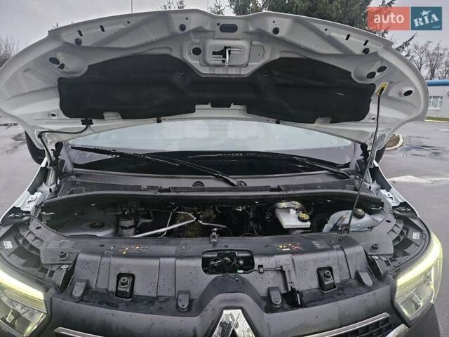 Белый Рено Мастер, объемом двигателя 2.3 л и пробегом 184 тыс. км за 18300 $, фото 70 на Automoto.ua