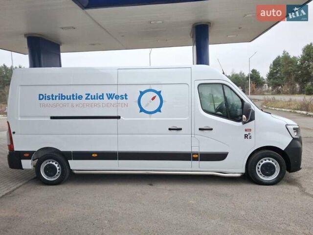 Белый Рено Мастер, объемом двигателя 2.3 л и пробегом 241 тыс. км за 19800 $, фото 3 на Automoto.ua