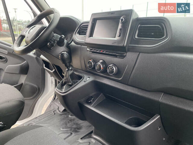 Білий Рено Мастєр, об'ємом двигуна 2.3 л та пробігом 246 тис. км за 19900 $, фото 34 на Automoto.ua