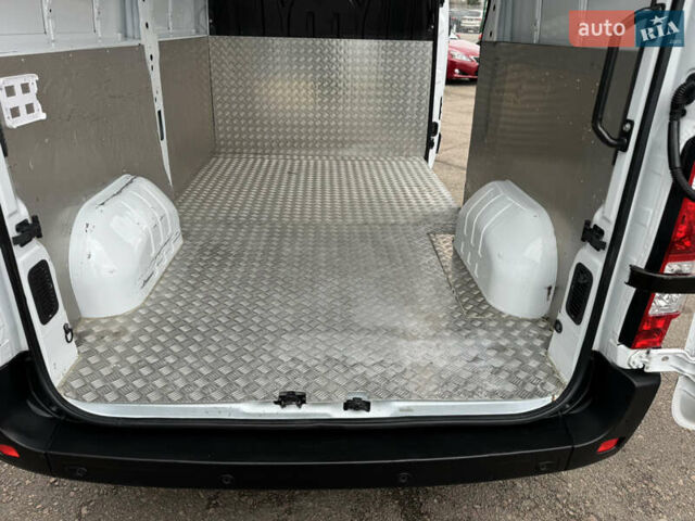 Білий Рено Мастєр, об'ємом двигуна 2.3 л та пробігом 267 тис. км за 21500 $, фото 42 на Automoto.ua