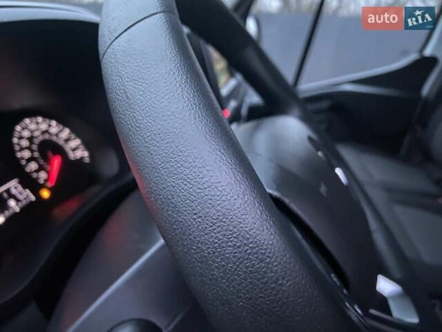 Білий Рено Мастєр, об'ємом двигуна 2.3 л та пробігом 181 тис. км за 21897 $, фото 36 на Automoto.ua