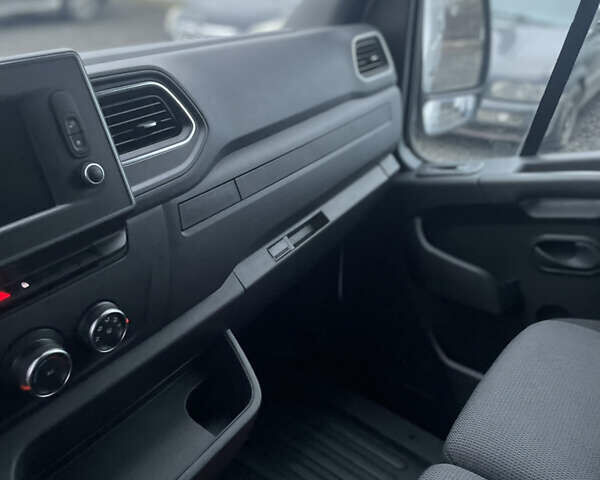 Белый Рено Мастер, объемом двигателя 2.3 л и пробегом 202 тыс. км за 21900 $, фото 19 на Automoto.ua