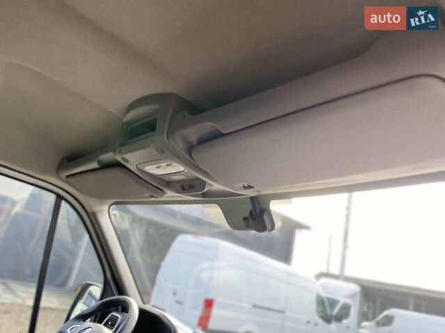 Белый Рено Мастер, объемом двигателя 2.3 л и пробегом 138 тыс. км за 18850 $, фото 28 на Automoto.ua