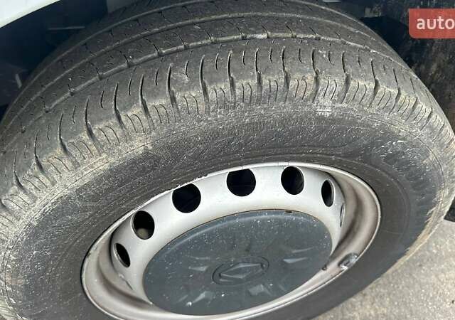 Білий Рено Мастєр, об'ємом двигуна 2.3 л та пробігом 195 тис. км за 19500 $, фото 13 на Automoto.ua