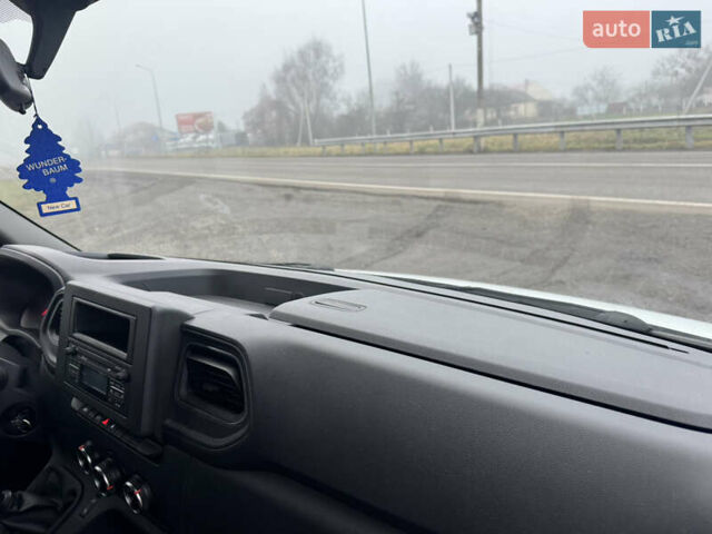 Білий Рено Мастєр, об'ємом двигуна 2.3 л та пробігом 245 тис. км за 23950 $, фото 23 на Automoto.ua