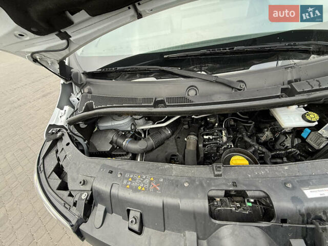 Білий Рено Мастєр, об'ємом двигуна 2.3 л та пробігом 105 тис. км за 24200 $, фото 46 на Automoto.ua