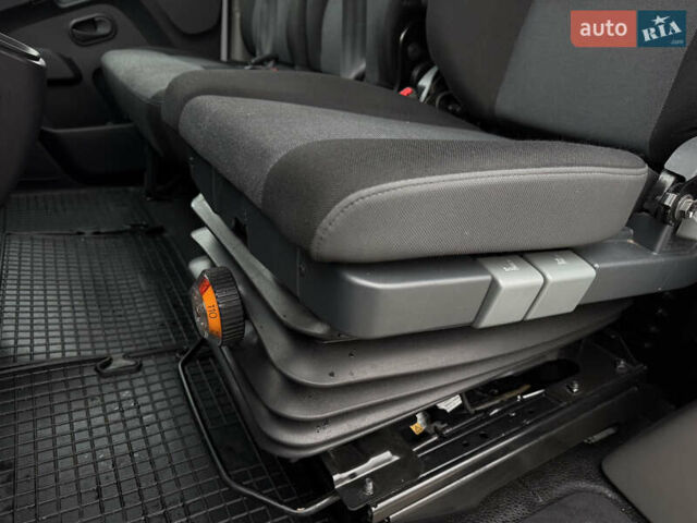 Білий Рено Мастєр, об'ємом двигуна 0 л та пробігом 243 тис. км за 21500 $, фото 25 на Automoto.ua