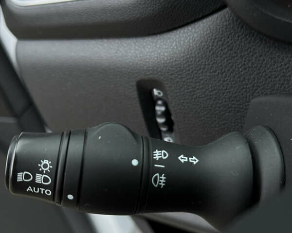 Белый Рено Мастер, объемом двигателя 2.3 л и пробегом 253 тыс. км за 20800 $, фото 28 на Automoto.ua