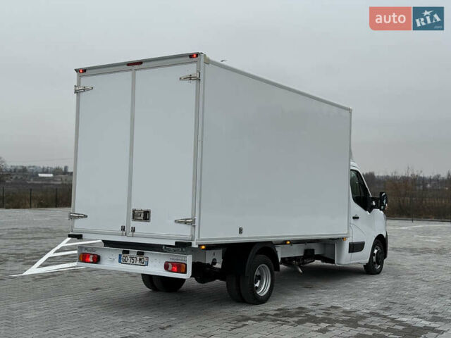 Белый Рено Мастер, объемом двигателя 0 л и пробегом 199 тыс. км за 26500 $, фото 11 на Automoto.ua