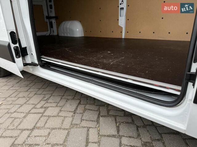 Білий Рено Мастєр, об'ємом двигуна 0 л та пробігом 192 тис. км за 21600 $, фото 77 на Automoto.ua