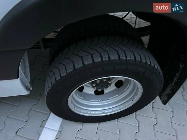 Белый Рено Мастер, объемом двигателя 2.3 л и пробегом 212 тыс. км за 24599 $, фото 23 на Automoto.ua